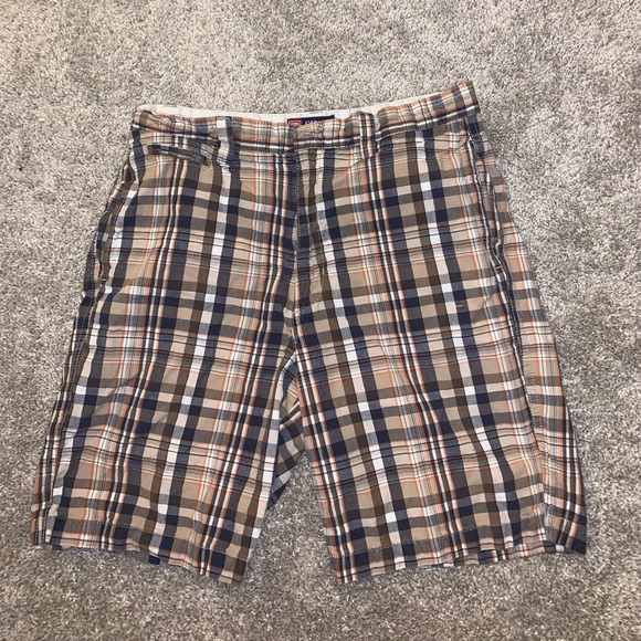Chaps Brown, Blue & Orange Plaid Dress shorts W32 - Picture 3 of 12